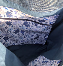 Charger l'image dans la galerie, Sac Besace "Mouton bleu"