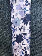 Charger l'image dans la galerie, Sac Besace "Mouton bleu"