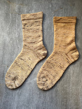 Charger l'image dans la galerie, Chaussettes "Cookie &amp; Miel”
