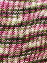 Load image into Gallery viewer, Chaussettes "Reine Hortense”
